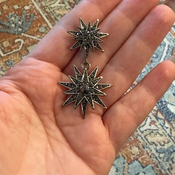 C&C California Long Dangle Snowflake Earrings Pierced - Picture 3 of 5